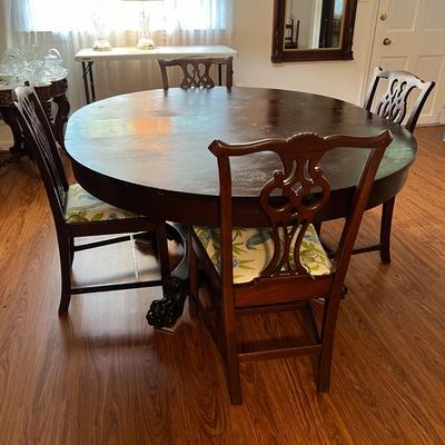 Mahogony Claw Foot Round Table w Leaves & 4 Chairs