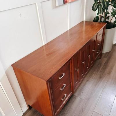 Vintage Mid Century 9-Drawer Dresser Credenza w/Diamond Facade, Accordion Front Doors, Silver Hardware & Tapered Legs