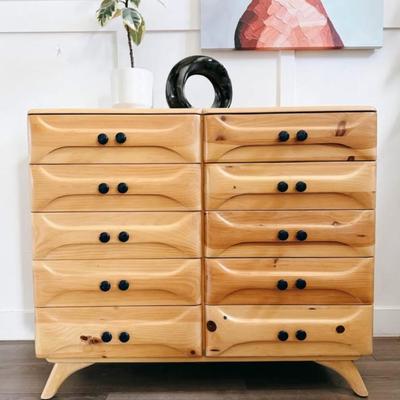 Vintage Mid Century 1950’s 10-Drawer Sculptured Pine Dresser Credenza w/Sculptural Facade Drawers & Tapered Legs by Franklin Shockey
