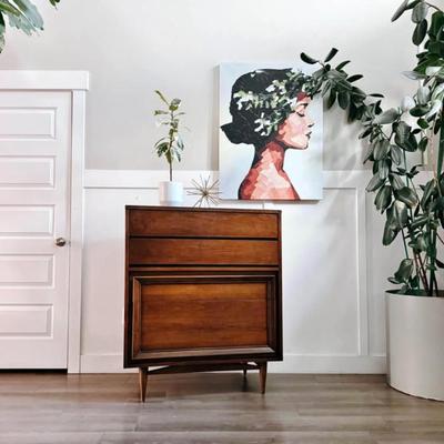 Vintage Mid Century 5-Drawer Highboy Walnut Dresser w/Sculptural Wood Facade & Tapered Legs by Basic Witz