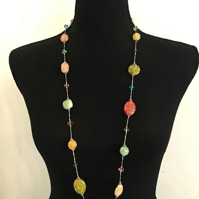 Beautiful Vintage Premier Design faux glass bead necklace