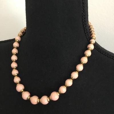 Beautiful vintage Avon lite blush pink beard, and gold toned necklace