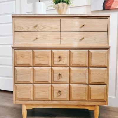 Vintage Mid Century 6-Drawer Highboy Dresser w/Square Puffed Facade, Original Hardware & Tapered Legs by LA Period Furniture