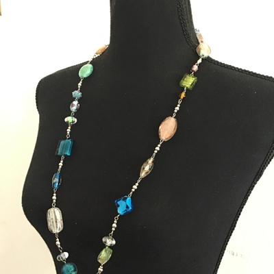Beautiful premier design art glass style beaded necklace