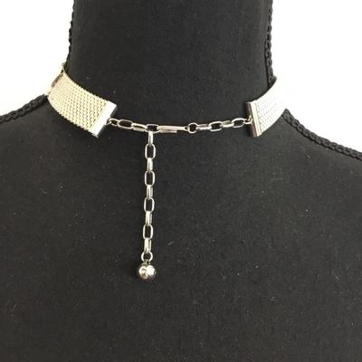Vintage Silver tone mash choker necklace
