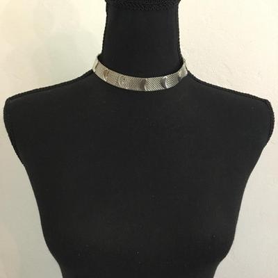 Vintage Silver tone mash choker necklace