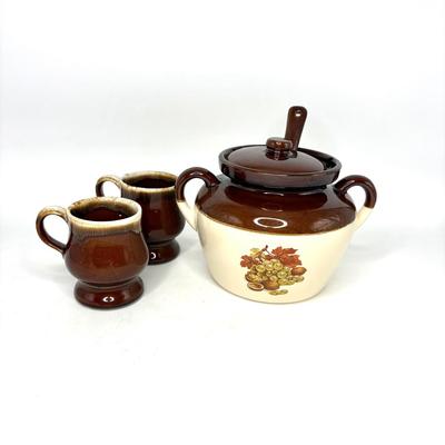 Vintage McCoy Bean Pot with Matching Mugs