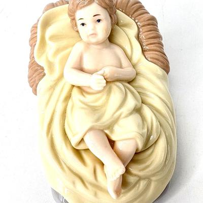Grandeur Noel 3 Piece Nativity Scene