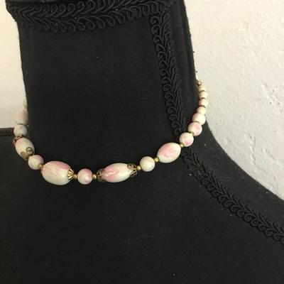 Beautiful, vintage choker necklace