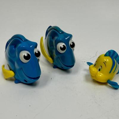 Disney Fish windup toy Lot - Two "Dory" Fish, 1 "Flounder" Fish Finding Nemo Little Mermaid