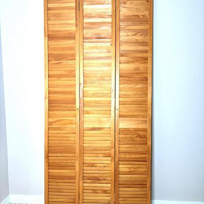 Solid Wood Louvered Door Room Divider