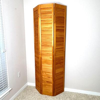 Solid Wood Louvered Door Room Divider