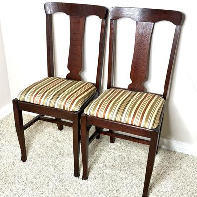 Set of 2 Solid Wood Striped Chairs