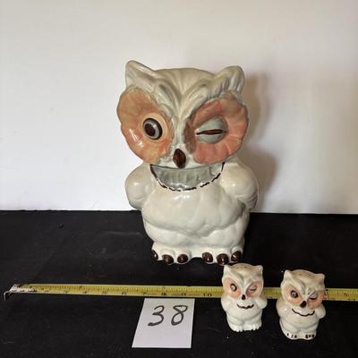 Vintage Owl Cookie Jar and Salt n Pepper Shakers