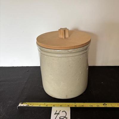 Crock with Lid