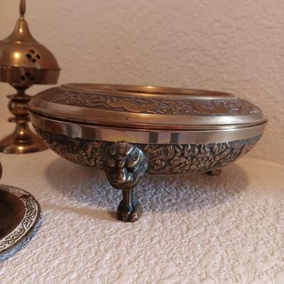 BRASS DECOR WITH AN ASIAN FEEL