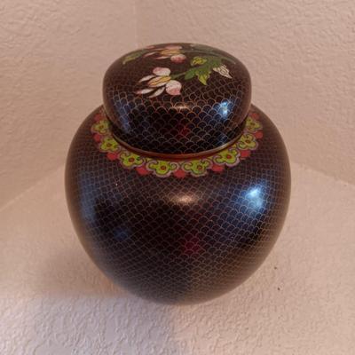 3 CLOISONNE GINGER JAR, TEA JAR AND VASE