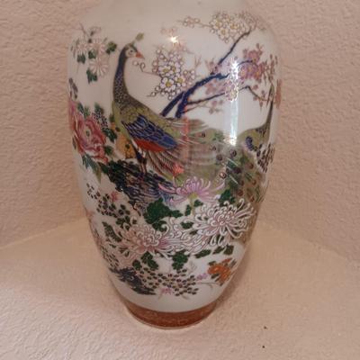 EDELSTEIN ECHT COBALT BOWL, SMALL CLAY POT AND A SATSUMA VASE