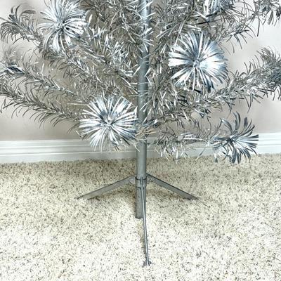 Vintage Peco 4’ Aluminum Christmas Tree with Original Box