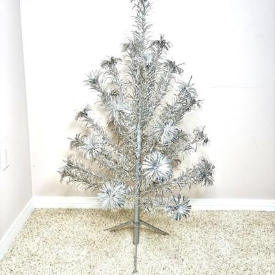 Vintage Peco 4’ Aluminum Christmas Tree with Original Box