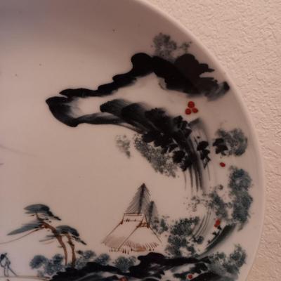 BEAUTIFUL LARGE DECORATIVE PLATE AND BRASS DECOR