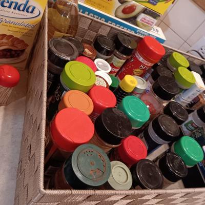 FOOD WRAP, LARGE VARIETY OF SPICES AND PLASTIC CUPS