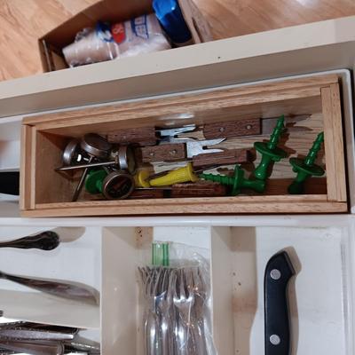 KITCHEN UTENSILS
