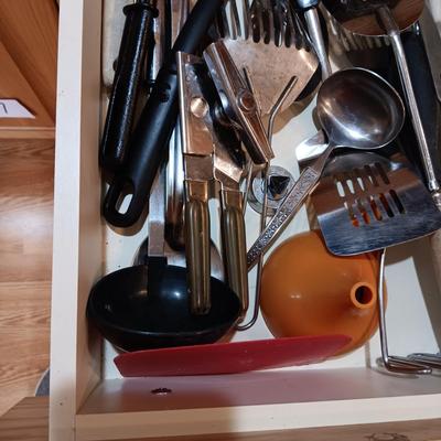 KITCHEN UTENSILS