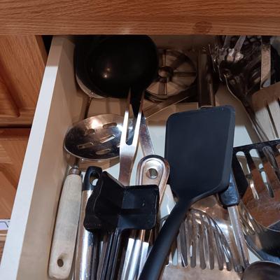 KITCHEN UTENSILS