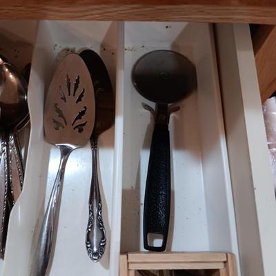 KITCHEN UTENSILS