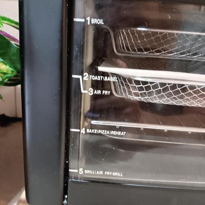 POWER XL AIR FRYER GRILL, WOODEN CUTTING BOARD AND FAUX PLANT