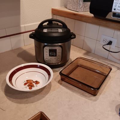 INSTANT POT, MUSHROOM BOWL AND BAKING DISH