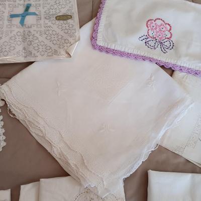 VINTAGE LINENS - PILLOWCASES, DOILIES AND DRESSER SCARVES