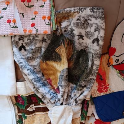 KITCHEN LINENS