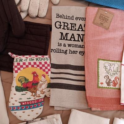 KITCHEN LINENS