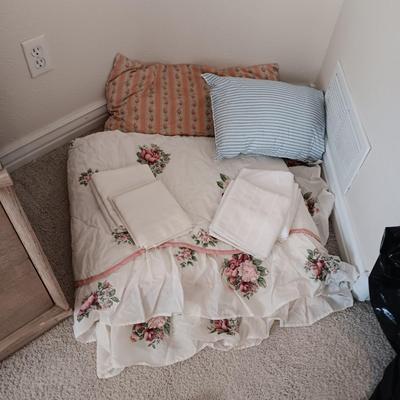 FEATHER AND SMALL PILLOWS, COMFORTER AND PILLOWCASES