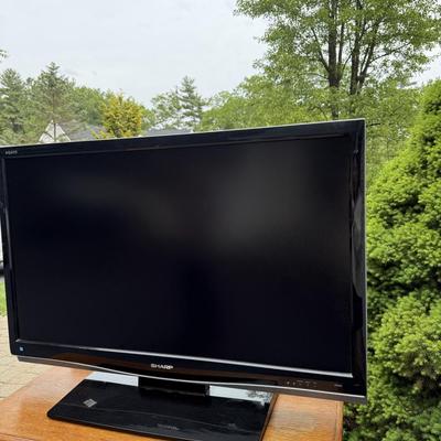 Sharp liquid crystal tv 41”