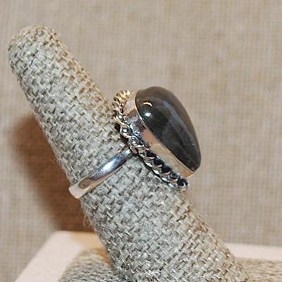 Size 7 Marked .925 Triangle Shape IRIDESCENT BLUES AGATE Gemstone Ring with Silver-Plated Band (8.4g)