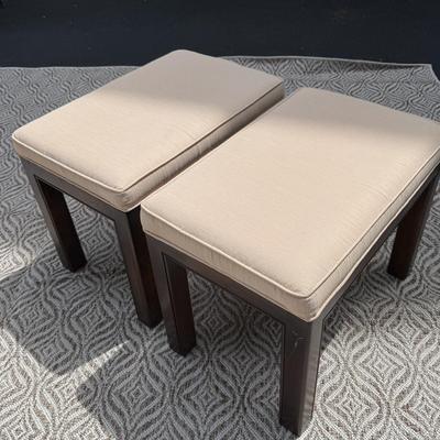 Drexel console table with two matching upholstered stools