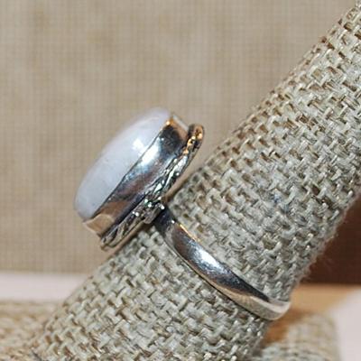 Size 9½ Marked .925 Opaque Oval White CABOCHON Gemstone Ring on a Silver-Plated Band (5.2g)