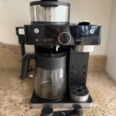Ninja coffee maker/Nespresso pod machine
