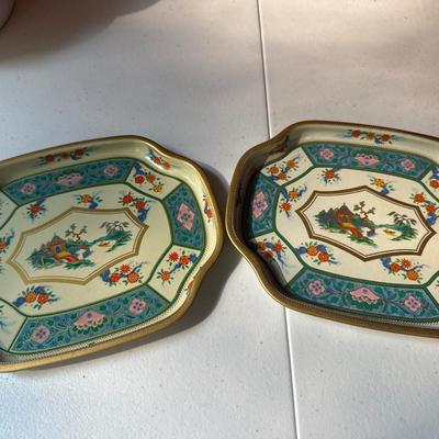 Collectible bowls and trays