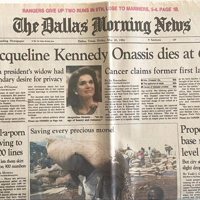 The Dallas Morning News Death of Jacqueline Onassis Kennedy Original Vintage Newspaper