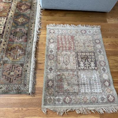Made in Belgium 7.8 x 11.2 rug (comes with smaller matching rug)