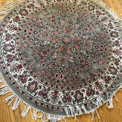 Round Kaoud oriental rug,