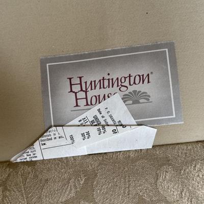 Huntington House oversized cream chair