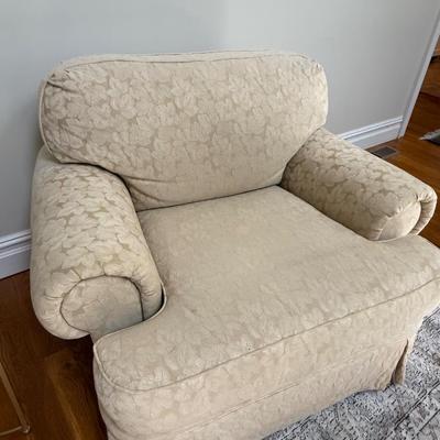 Huntington House oversized cream chair