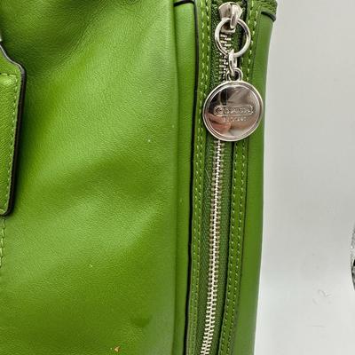 Coach Gallery Green Leather Tote Style Purse