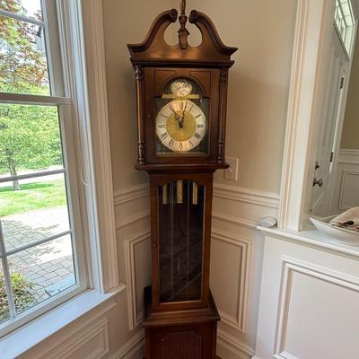Gorgeous Ridgeway grandfather clock