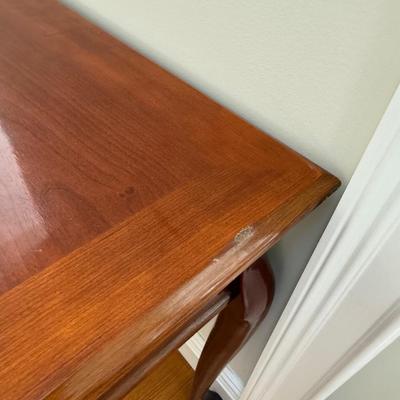 Beautiful Queen Ann style sofa table with drawer